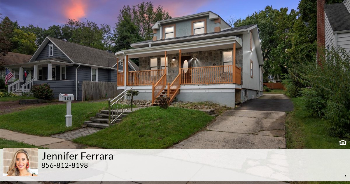 121 Woodland Ave, Barrington, NJ 08007